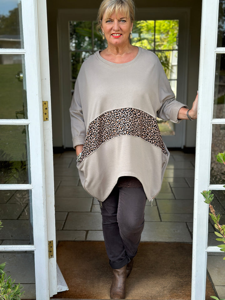 Leopard Zip Detail Sweatshirt | Taupe