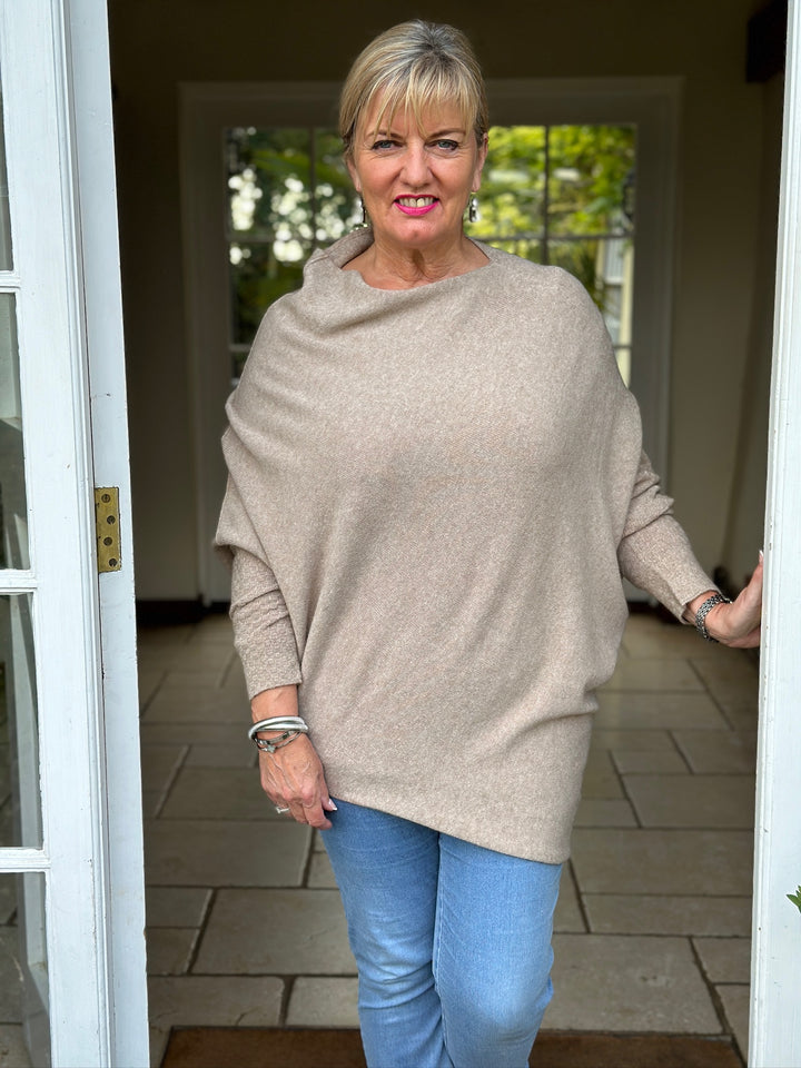 Batwing Asymmetrical Hem Jumper | Taupe