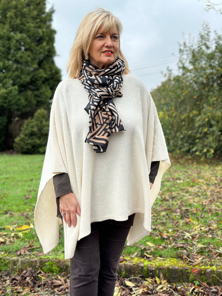 Cashmere Blend Knitted Poncho | Oatmeal