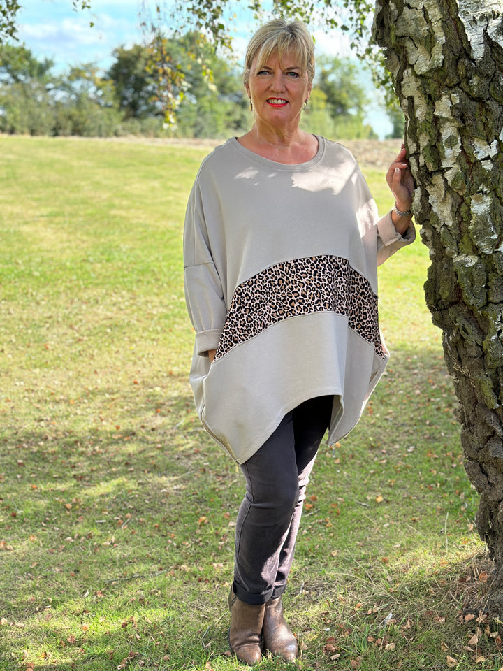 Leopard Zip Detail Sweatshirt | Taupe