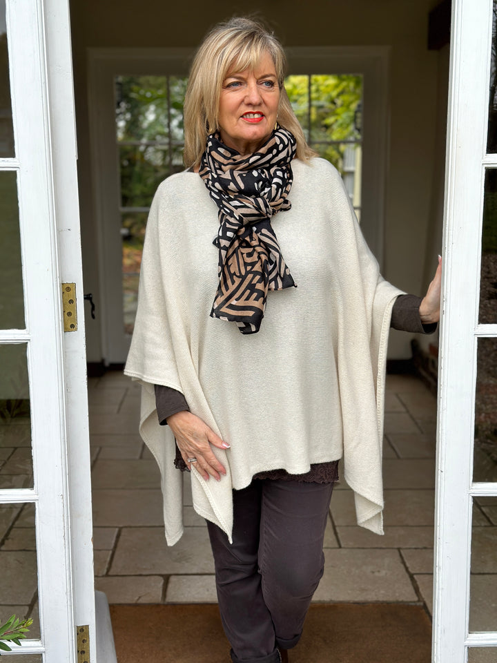 Cashmere Blend Knitted Poncho | Oatmeal