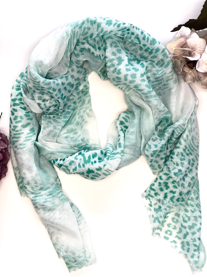 Animal print scarf | Mint