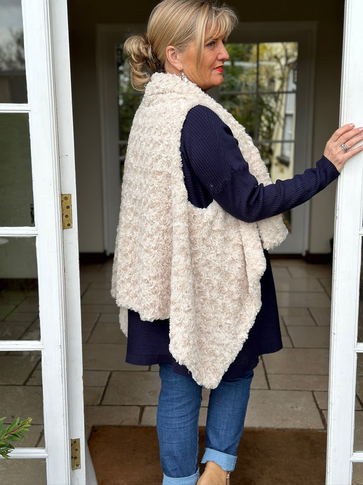 Faux Fur Rose Swirl Gilet | Cream